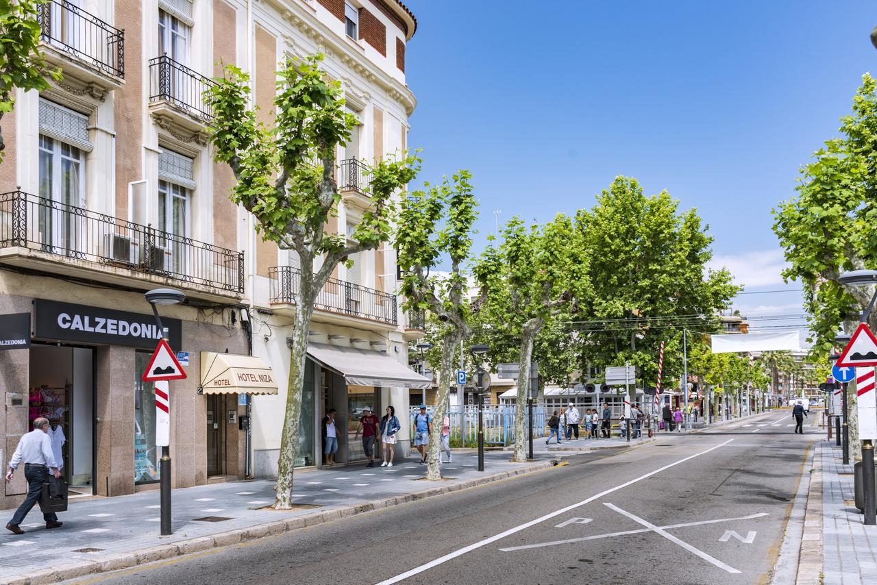 Hotel Niza Salou Buitenkant foto