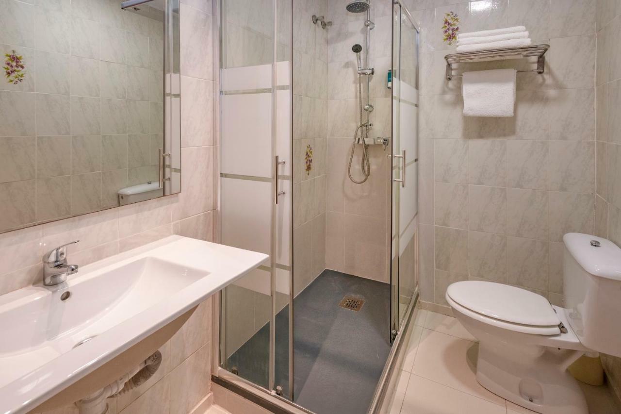 Hotel Niza Salou Buitenkant foto