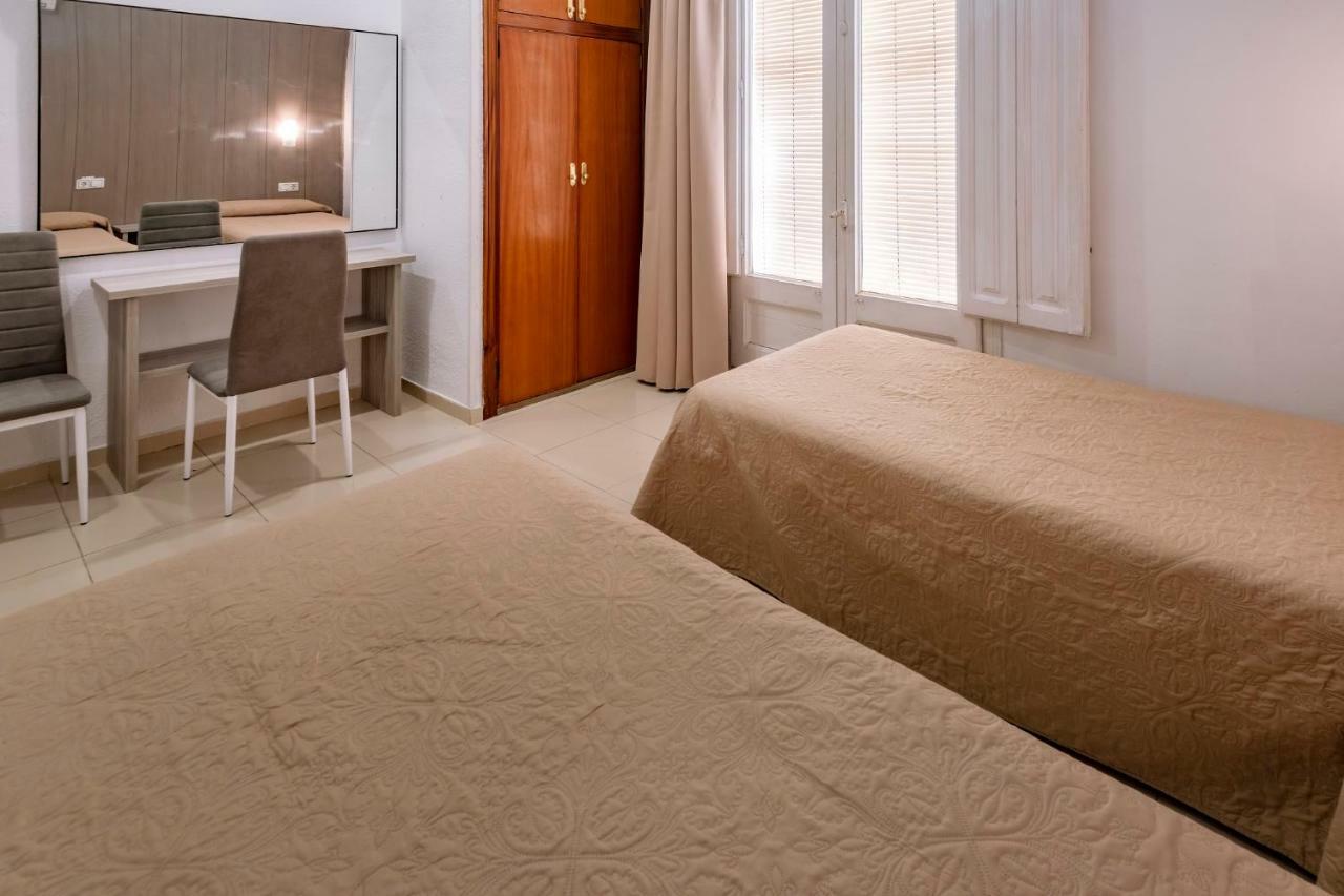 Hotel Niza Salou Buitenkant foto